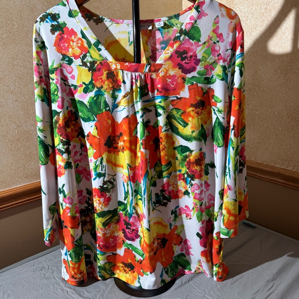 Susan Graver Floral Blouse - Multicolor Size: 1X